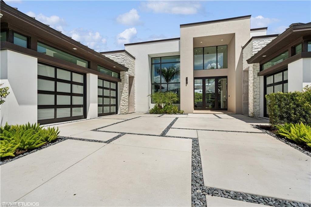 10411 Via Parma WAY