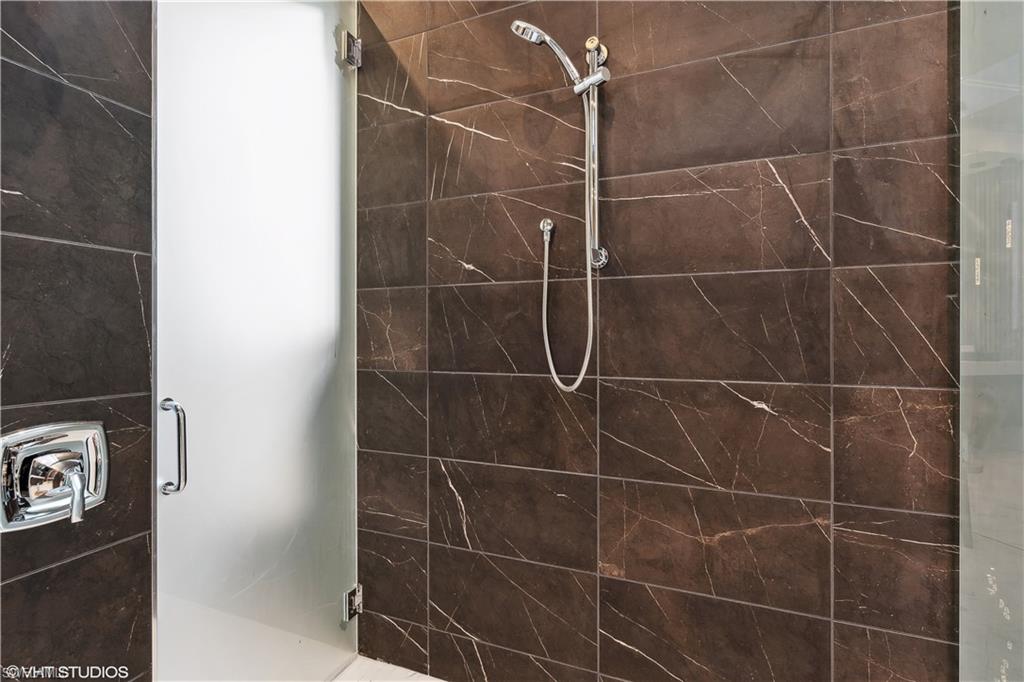 SAN LORENZO - Residential