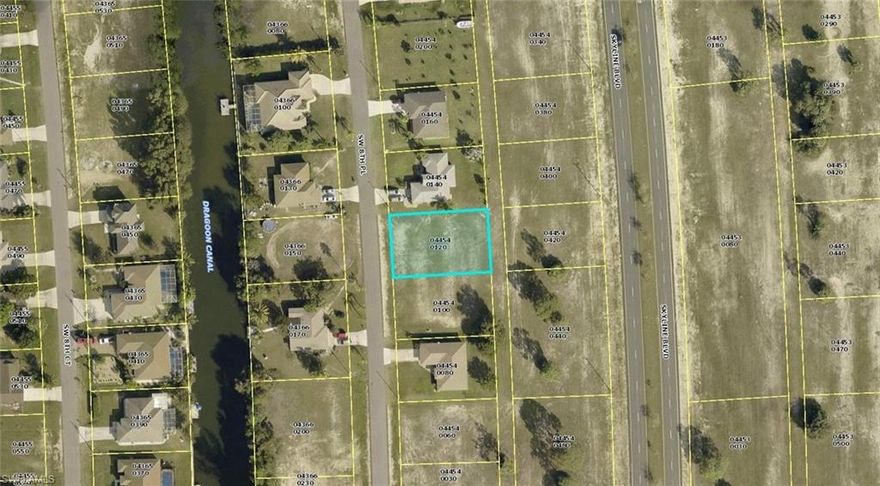 **AGENTS PLEASE SEE REMARKS***COMMERCIAL ZONE** YOU DON'T MISS OUT ON THIS DEAL!! THE SELLER ALSO HAS MORE RESIDENTIAL LOTS FOR SALE AROUND THE SAME AREA AND WOULD ENTERTAIN A BULK PURCHASE!! LOT IS CLOSE TO SCHOOLS, PARKS, AND SHOPS AND DINING! LOT IS APPROXIMATELY 80FT FRONTAGE BY 125FT! PLENTY OF ROOM FOR A POOL HOME AND STILL ENOUGH SPACE TO HAVE A BIG BACKYARD FOR YOUR KIDS AND PETS! CALL TODAY TO FIND OUT THE INSIDE SCOOP ON THIS ONCE IN A LIFETIME DEAL!! THIS LOT WON'T LAST LONG ON THE MARKET, PRICED TO SELL, OWNER SAYS BRING ALL OFFERS!! CALL TODAY FOR MORE INFORMATION!!