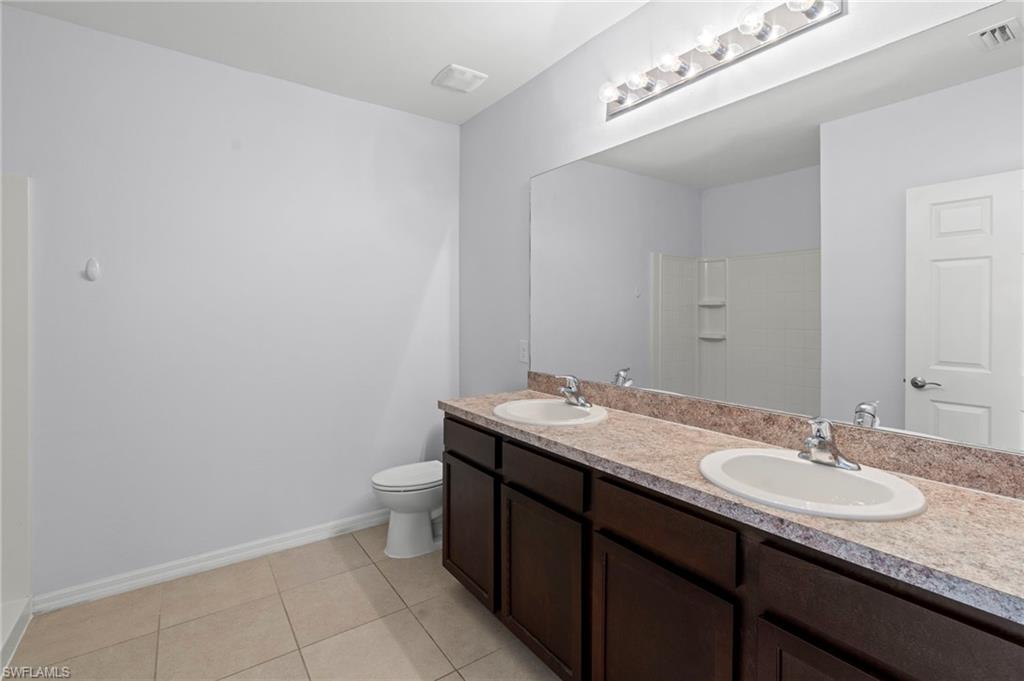 ENTRADA - Residential Lease