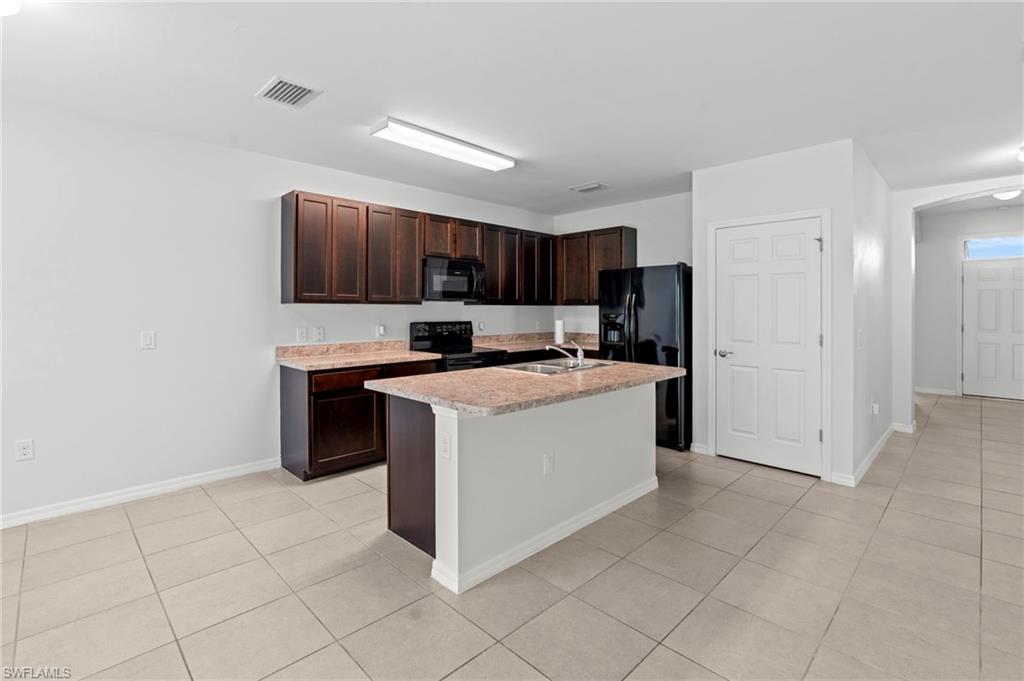 ENTRADA - Residential Lease