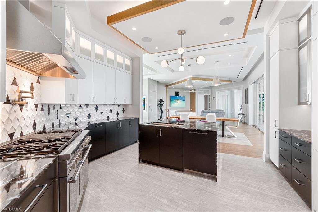 SOUTHPORT ON THE BAY - Residential