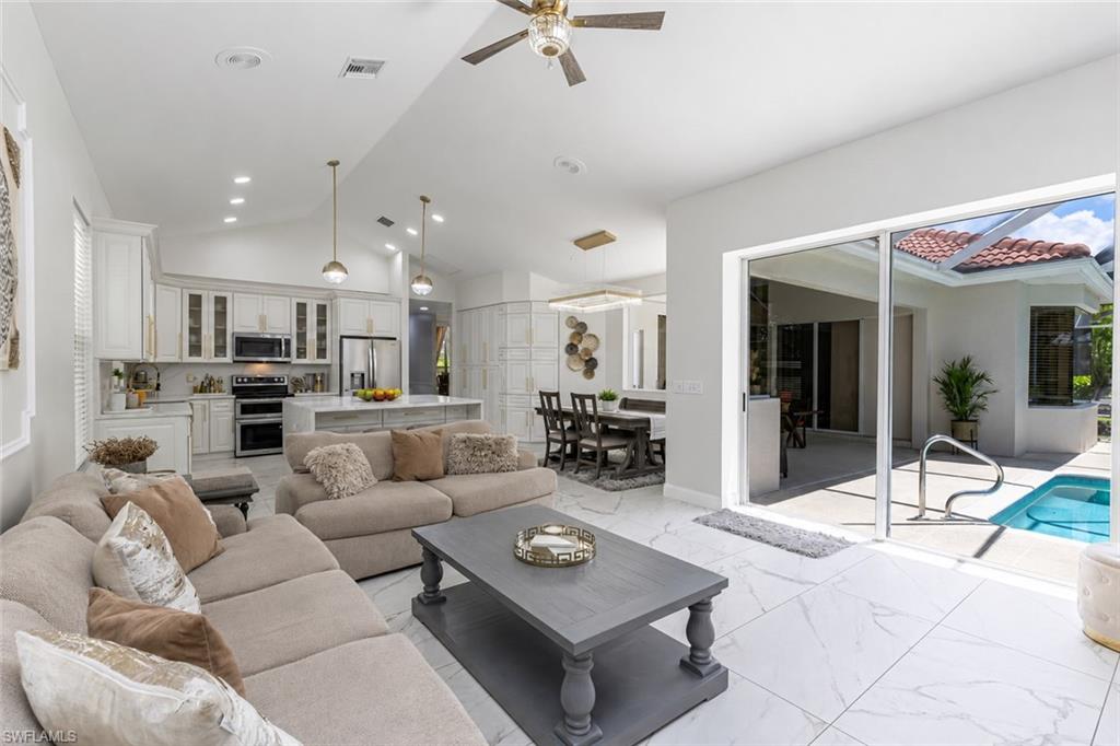FAIRWAY ISLES - Residential