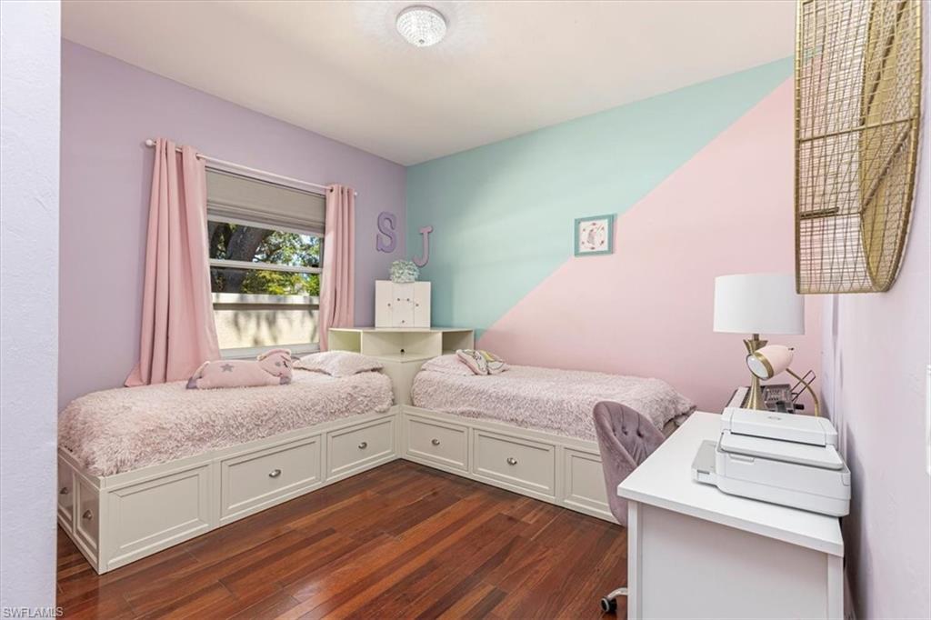 FAIRWAY ISLES - Residential