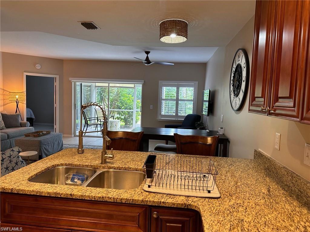 CHAMPION'S GREEN - Residential Lease