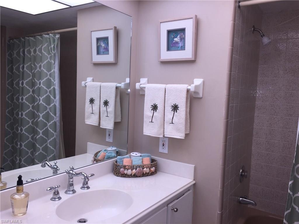 WHISKEY CREEK VILLAGE GREEN - Residential