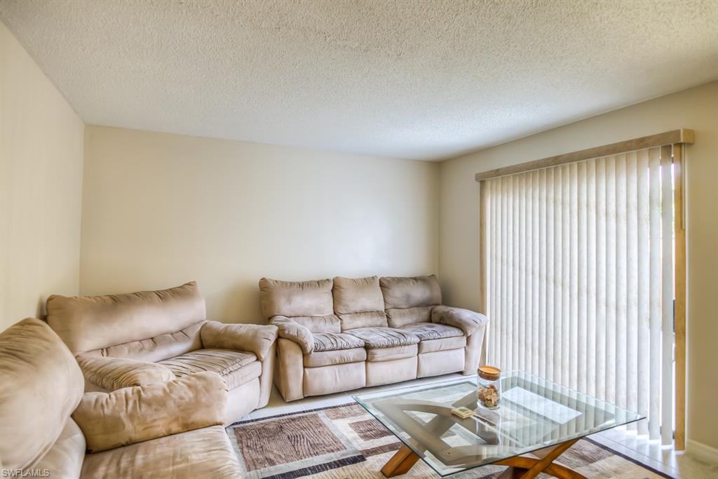 VILLAGE OF CEDARBEND - Residential