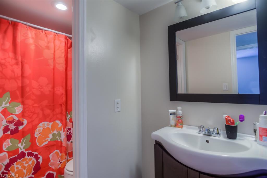 VILLAGE OF CEDARBEND - Residential