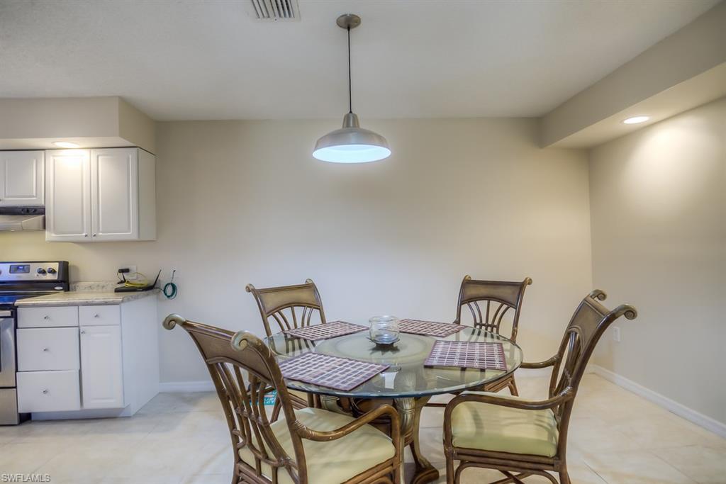 VILLAGE OF CEDARBEND - Residential