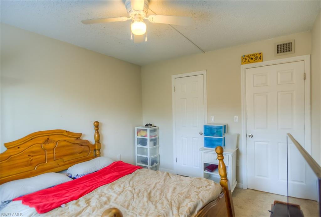 VILLAGE OF CEDARBEND - Residential