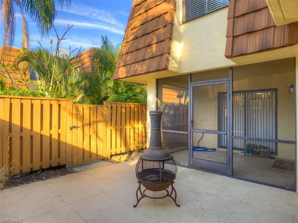 VILLAGE OF CEDARBEND - Residential