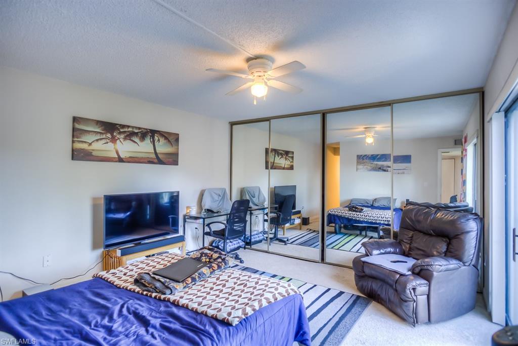 VILLAGE OF CEDARBEND - Residential