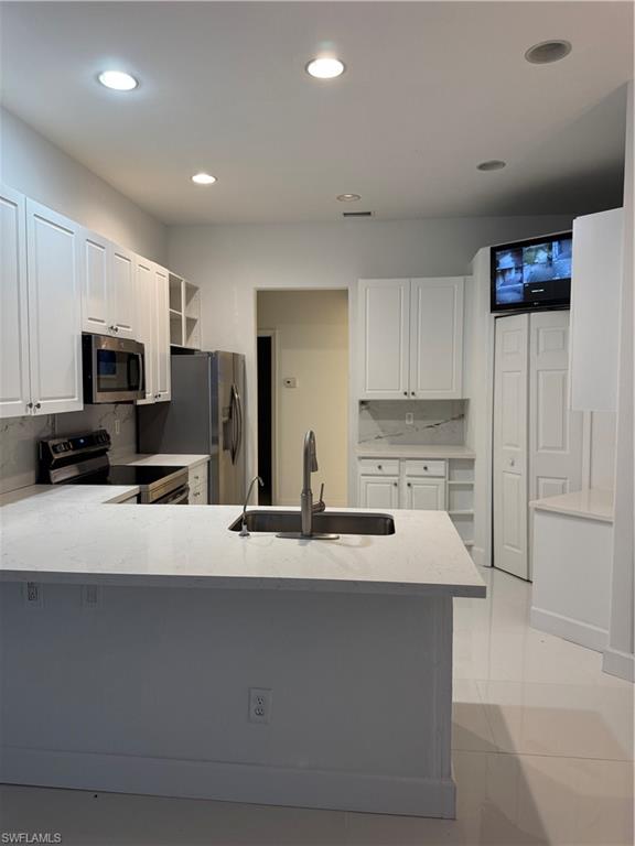 GOLDEN GATE ESTATES - Residential Lease