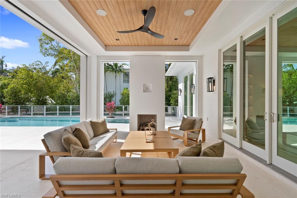 OLDE NAPLES - Residential