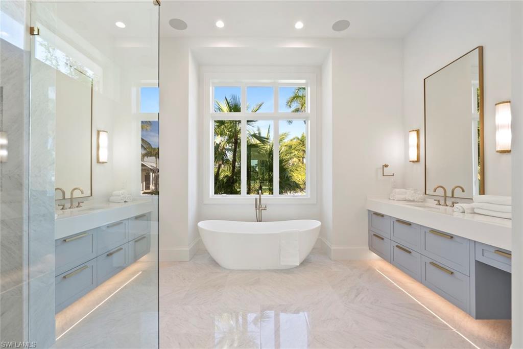 OLDE NAPLES - Residential