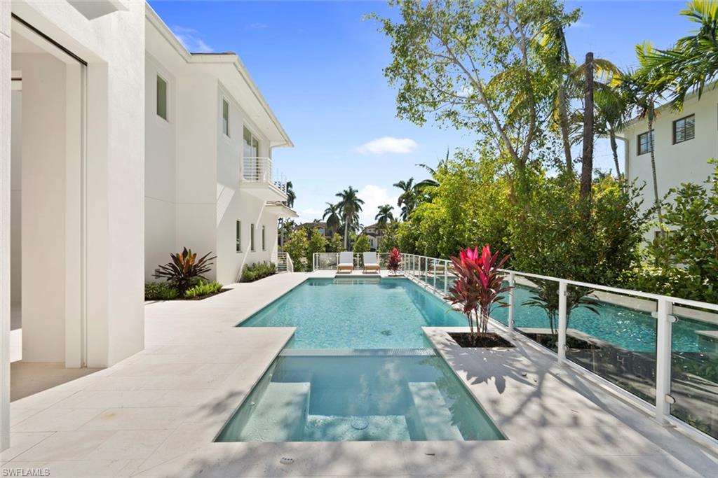 OLDE NAPLES - Residential