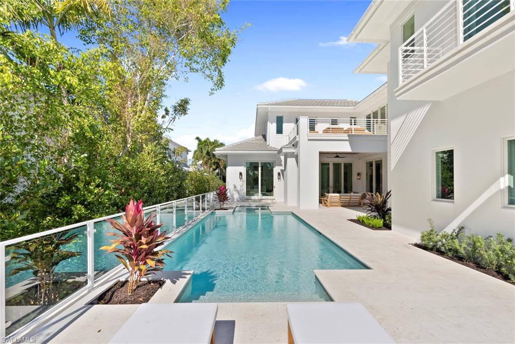 OLDE NAPLES - Residential