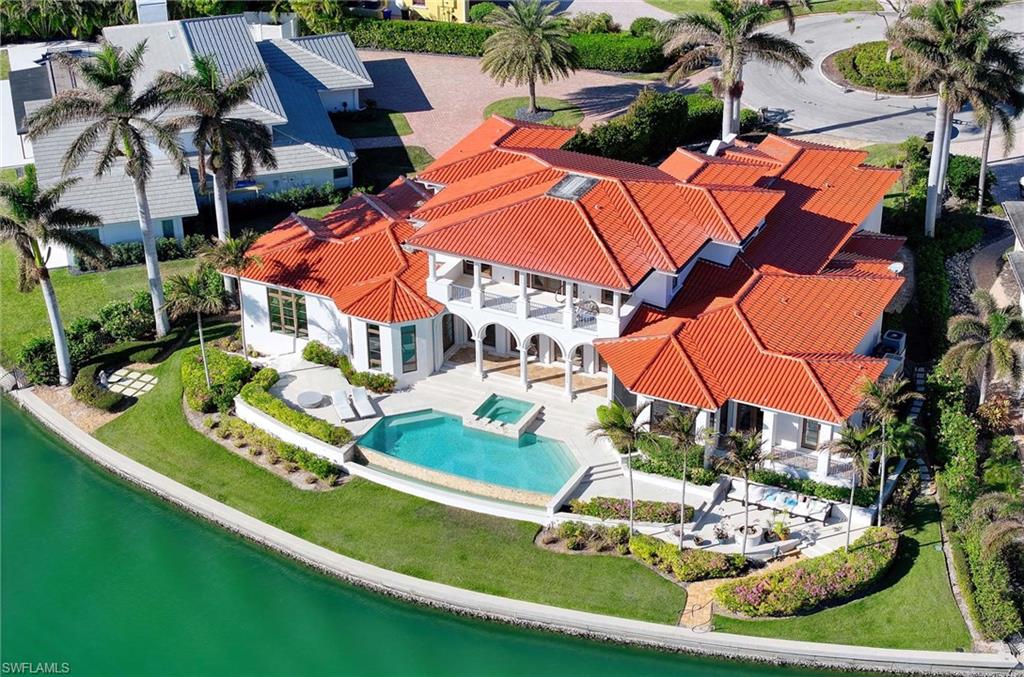 MOORINGS - Residential