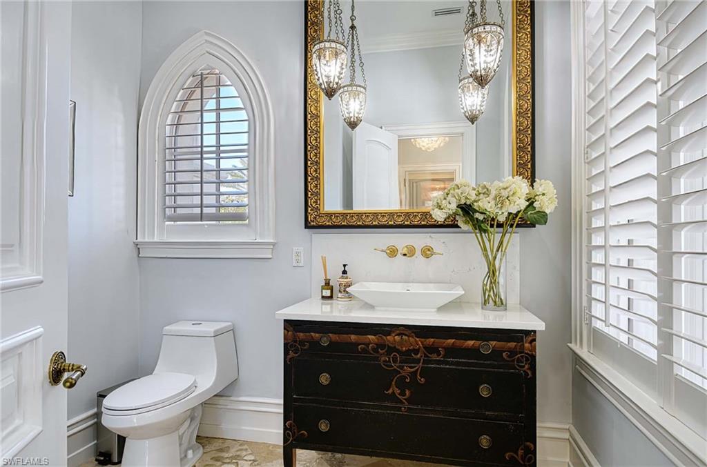 MOORINGS - Residential