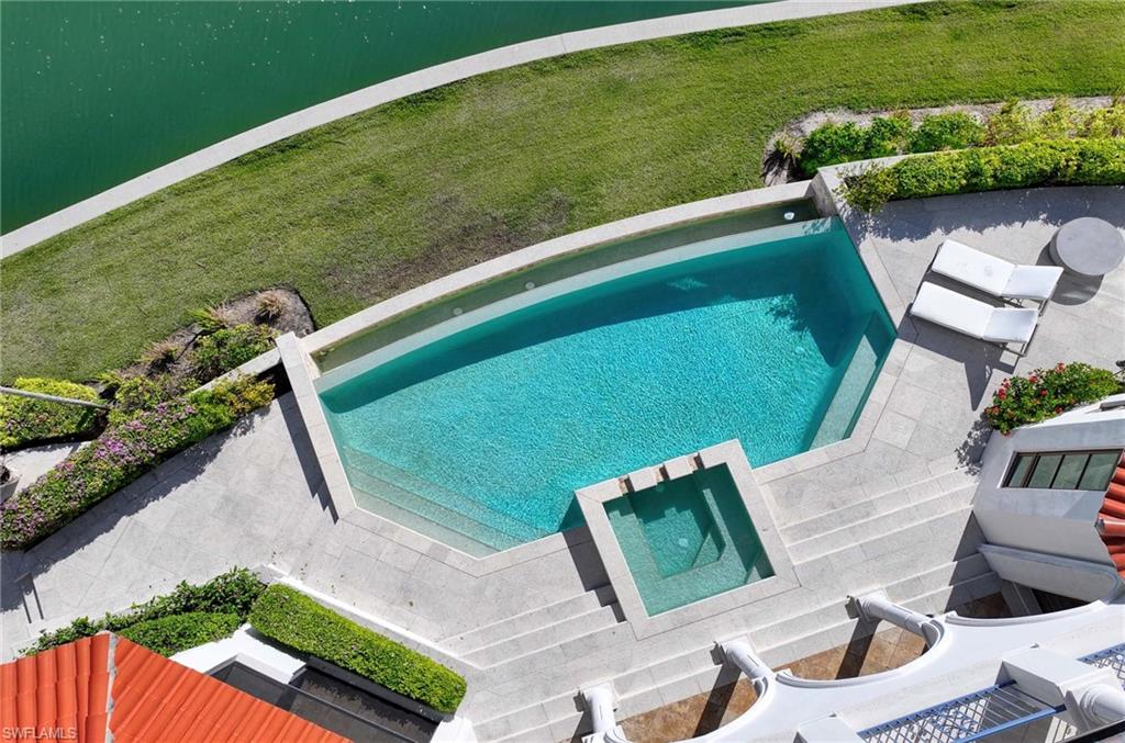 MOORINGS - Residential