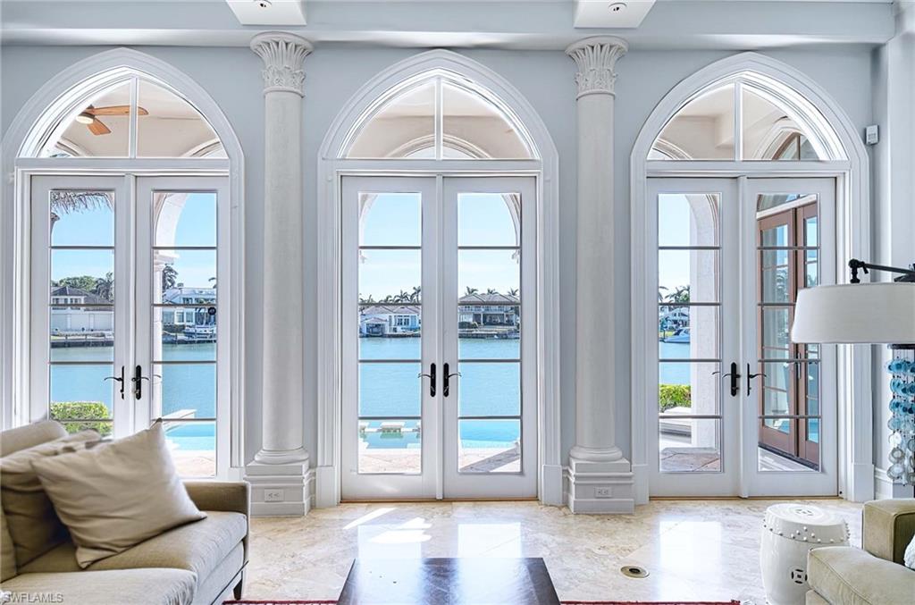 MOORINGS - Residential