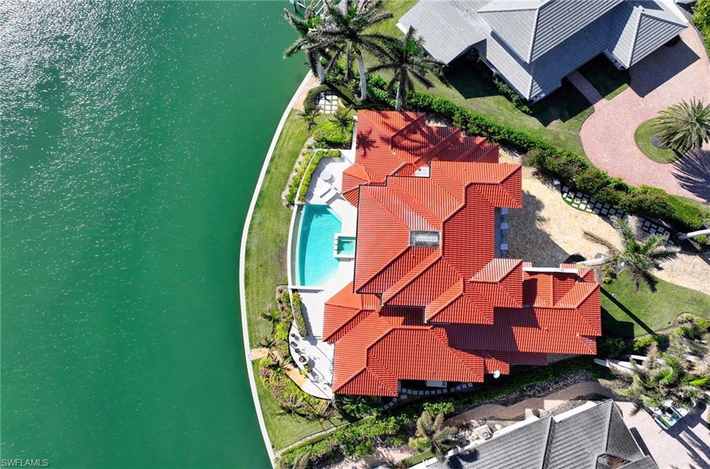 MOORINGS - Residential