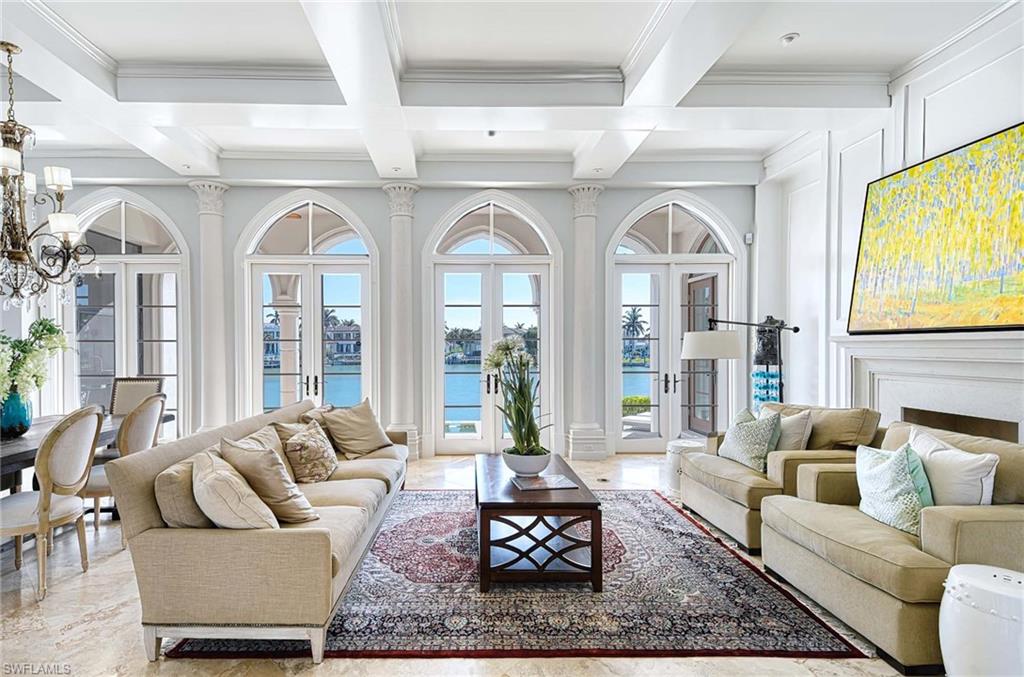 MOORINGS - Residential