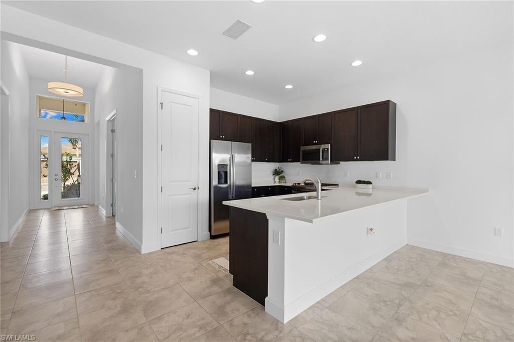12445 Dahlia CT