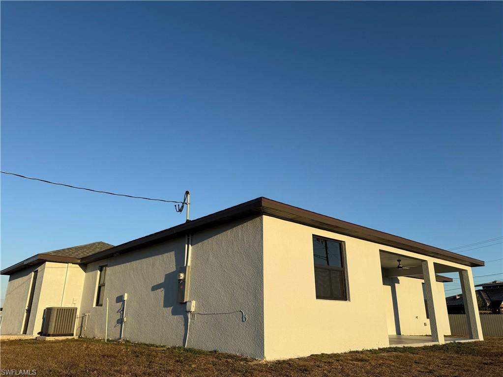 CAPE CORAL - Residential