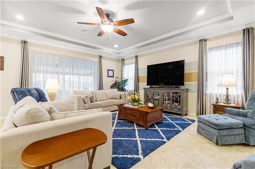 ENTRADA - Residential