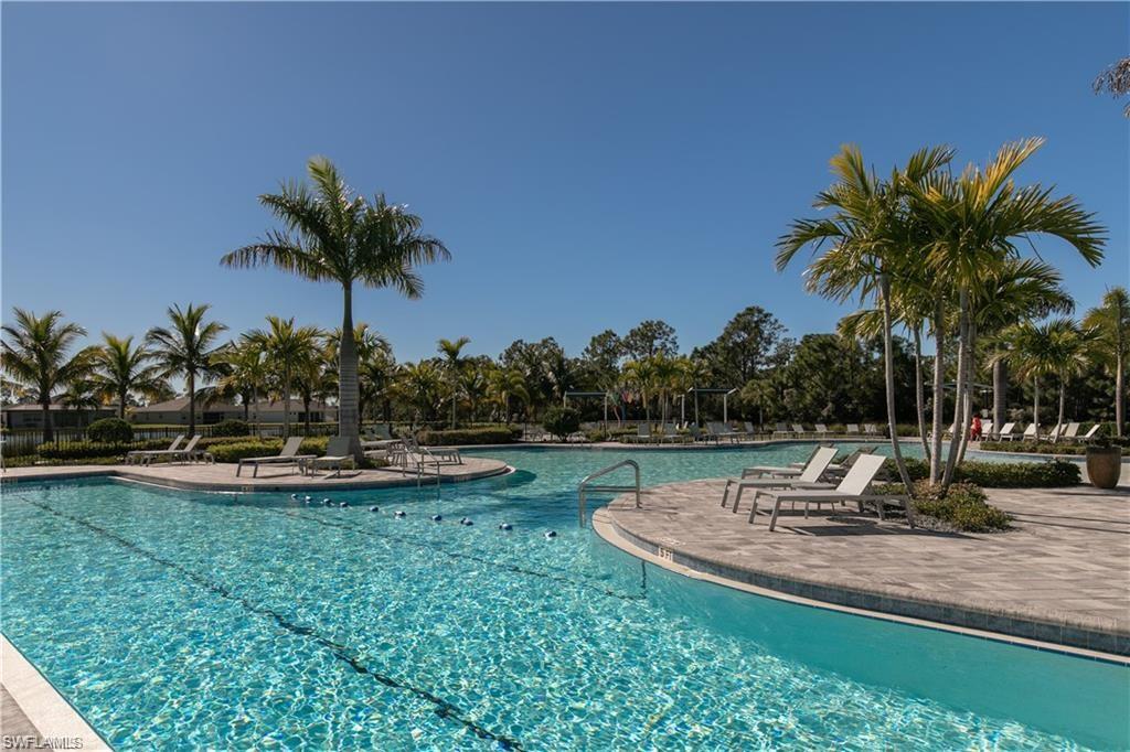 ENTRADA - Residential