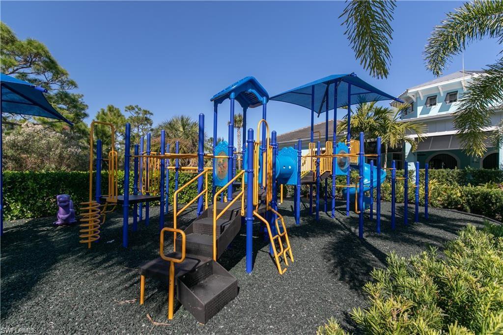 ENTRADA - Residential