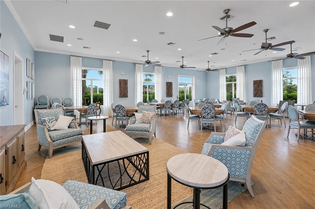 ENTRADA - Residential