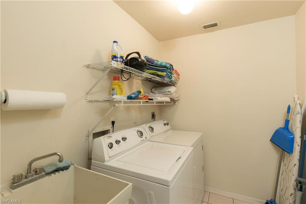 SAN CARLOS PARK - Residential