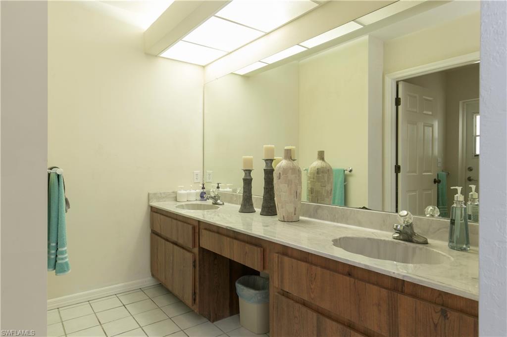 SAN CARLOS PARK - Residential