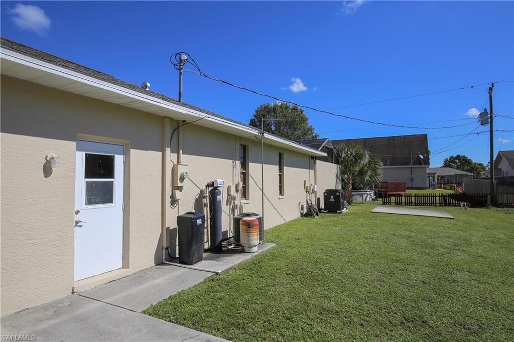 SAN CARLOS PARK - Residential