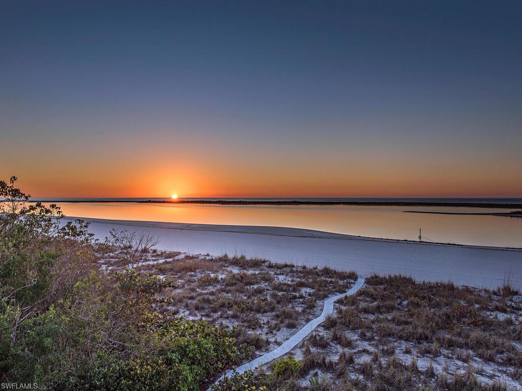 HIDEAWAY BEACH - Residential