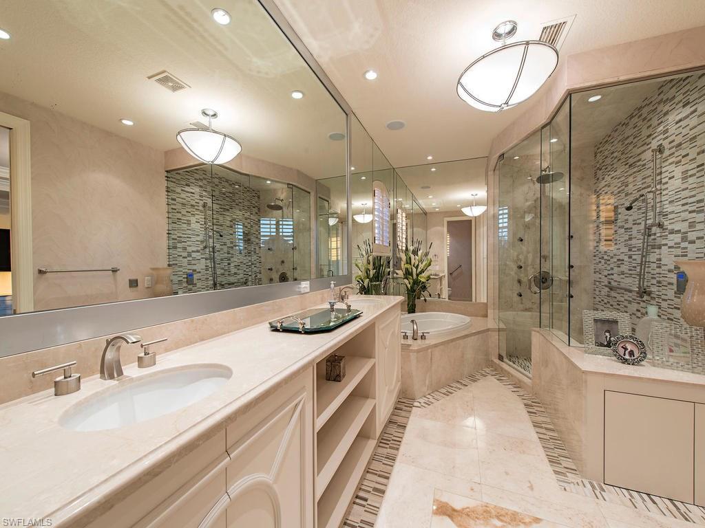 HIDEAWAY BEACH - Residential