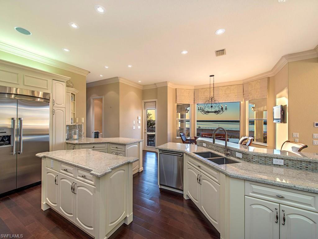 HIDEAWAY BEACH - Residential