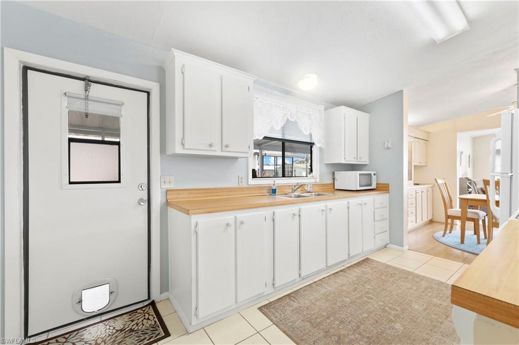 WINDJAMMER VILLAGE OF NAPLES - Residential