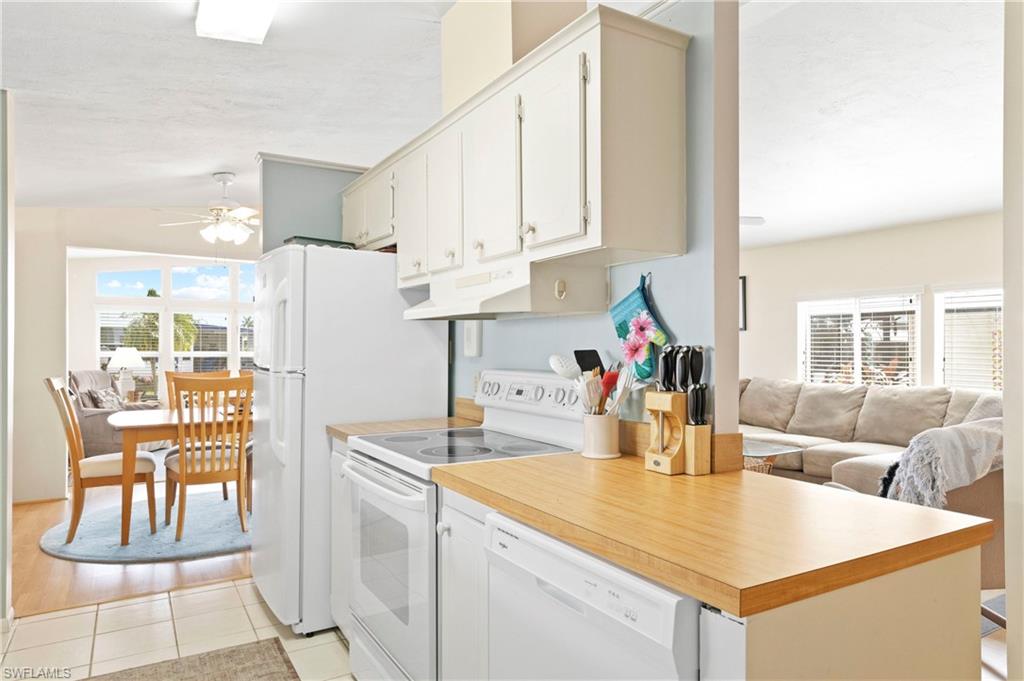 WINDJAMMER VILLAGE OF NAPLES - Residential