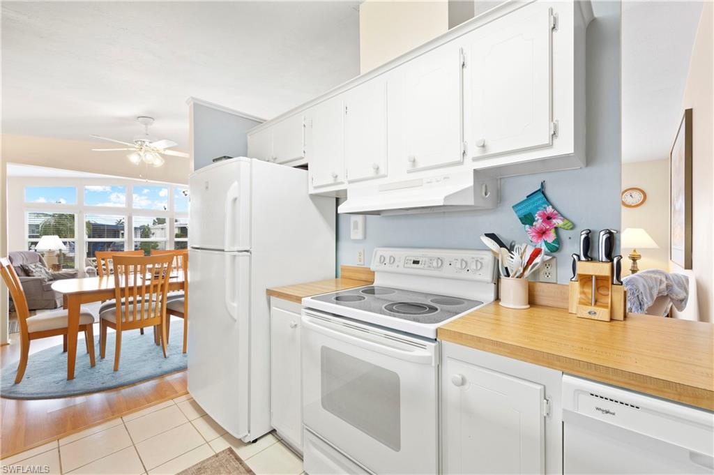 WINDJAMMER VILLAGE OF NAPLES - Residential