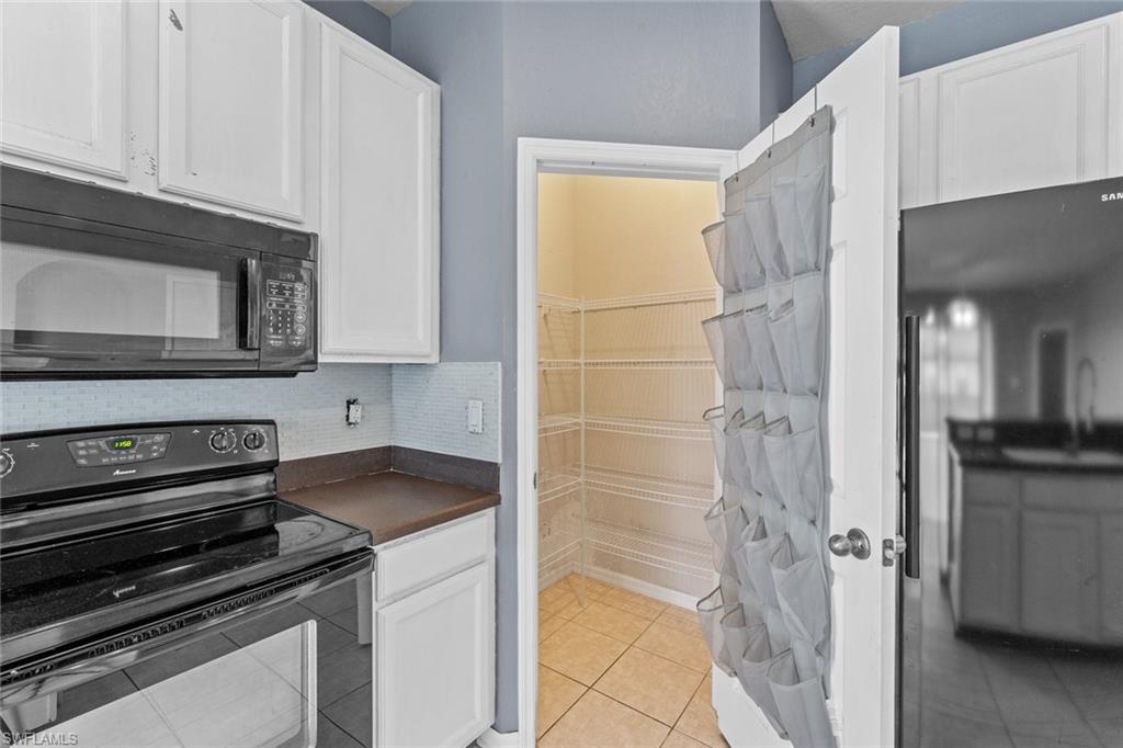 SHADOW LAKES - Residential