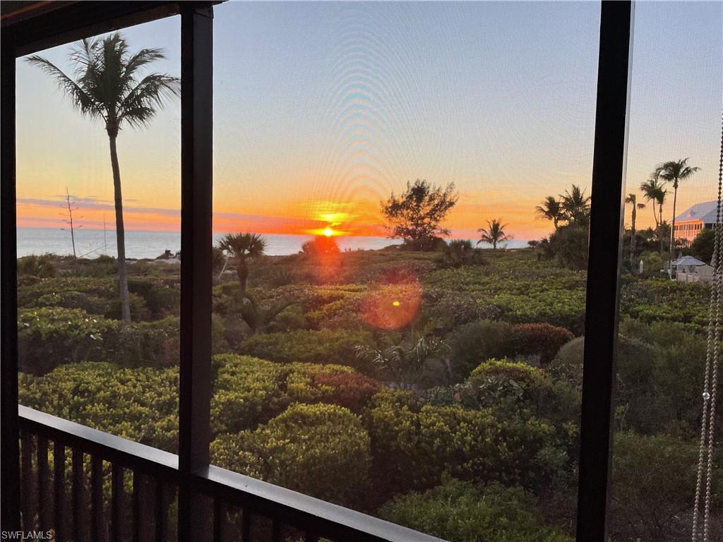 ATRIUM CONDO - Residential