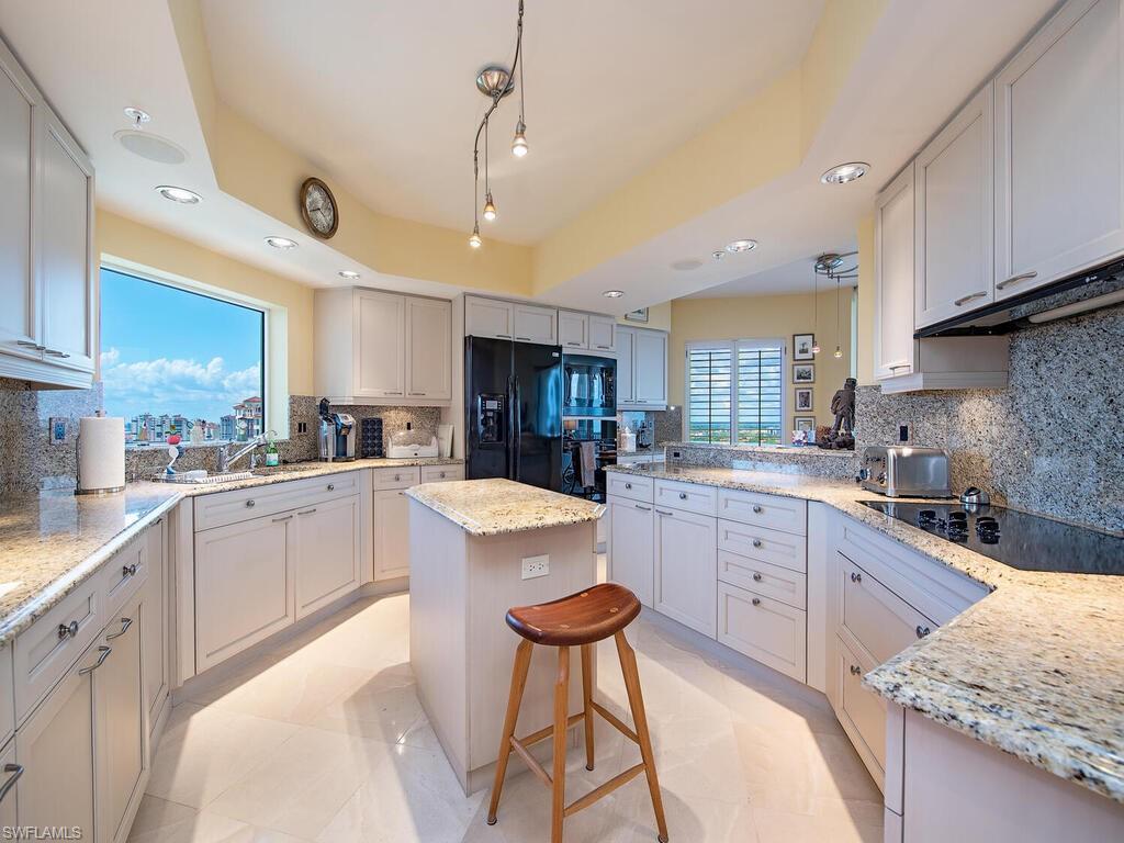 Marbella at Pelican Bay - Residential