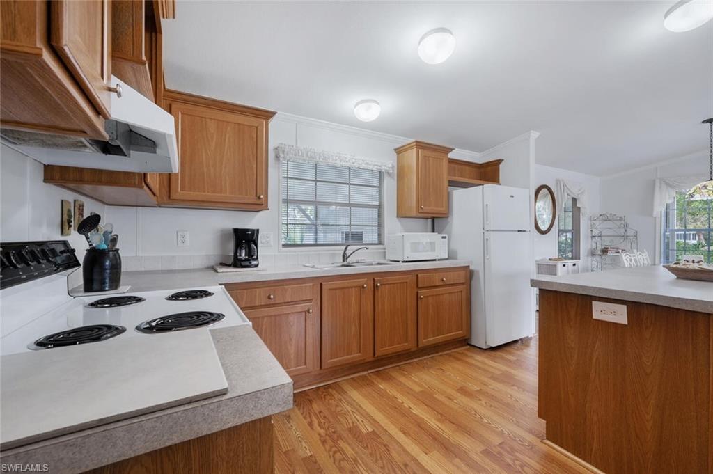 RIVIERA COLONY GOLF ESTATES - Residential