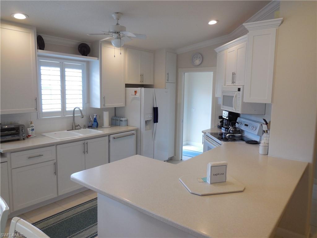4238 Redonda LN