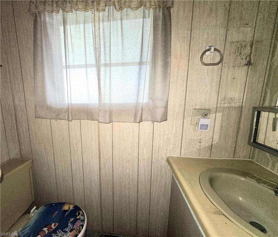 LAZY DAYS MOBILE VILLAGE - Residential