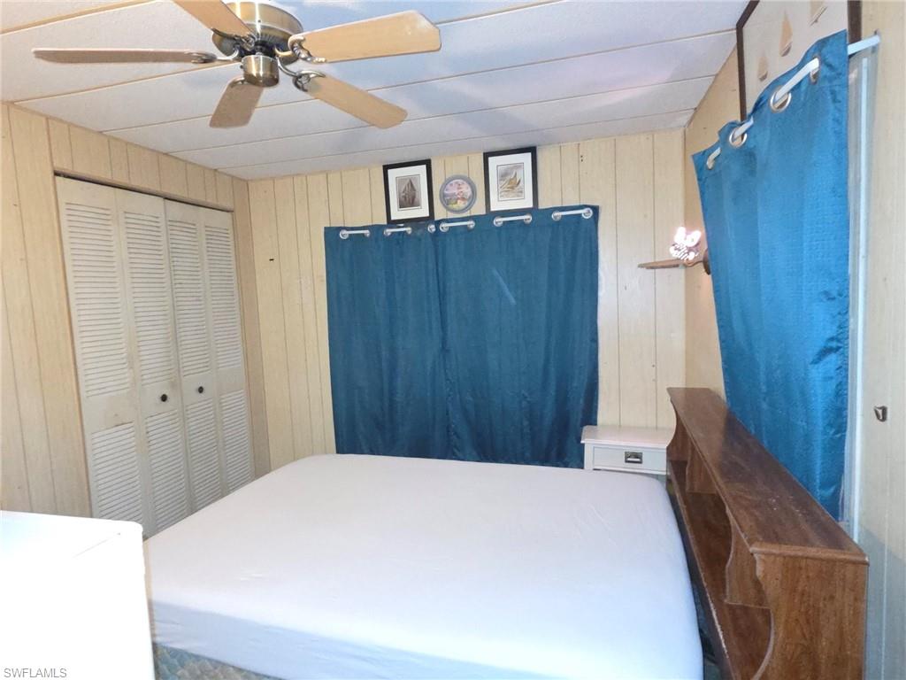 LAZY DAYS MOBILE VILLAGE - Residential