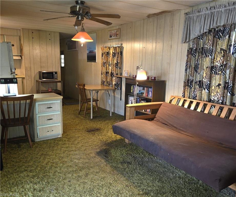 LAZY DAYS MOBILE VILLAGE - Residential